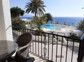 TUHILLO 1i MENYBER Nerja